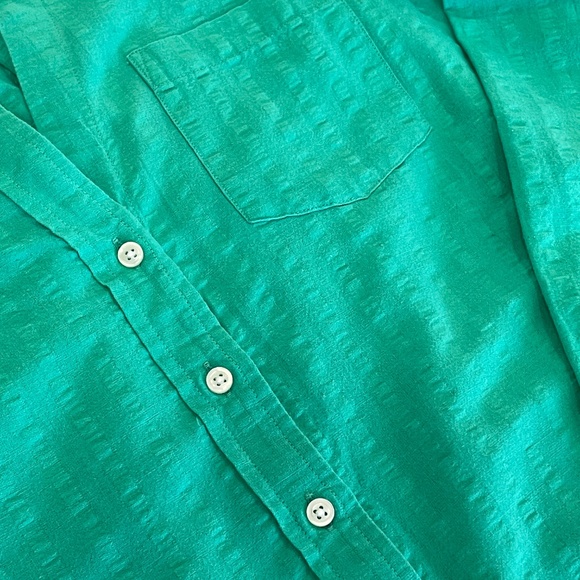 Green Linen Button Down Size Medium - Picture 4 of 12